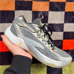 Jordan Luka 2 Basketball Shoes DX9013-008 Sneakers Smoke Gray Men’s Size 12